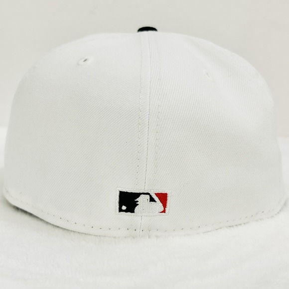 New Era New York Yankees World Series 59FIFTY Fitted Hat Cap 7 1/8 White MLB - Picture 4 of 6